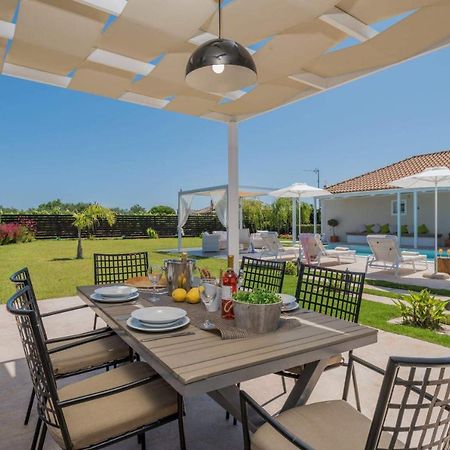 Madini Luxury Villa With Private Heated Pool Vanato Exterior foto