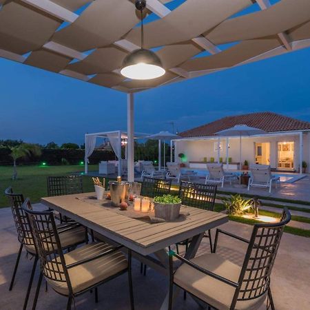 Madini Luxury Villa With Private Heated Pool Vanato Exterior foto