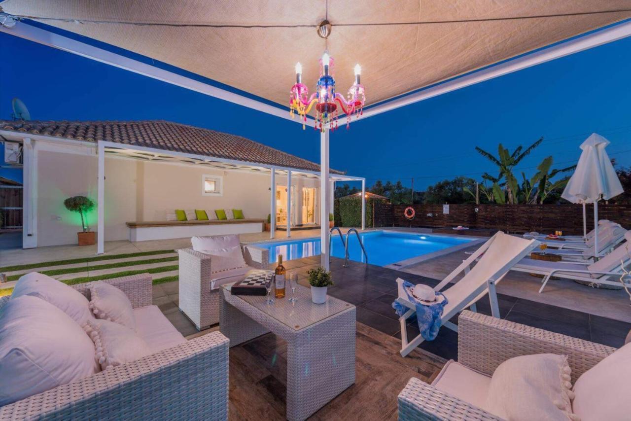 Madini Luxury Villa With Private Heated Pool Vanato Exterior foto
